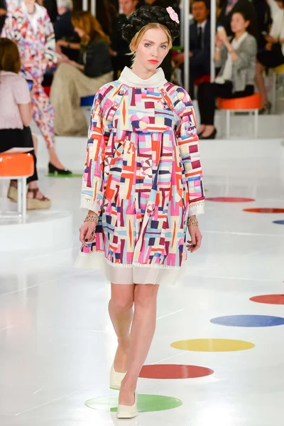 Look 7